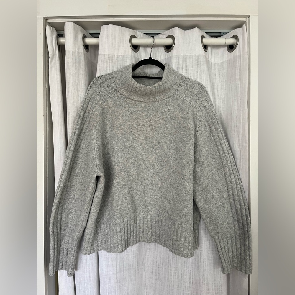 AVA & VIV light gray turtle neck sweater